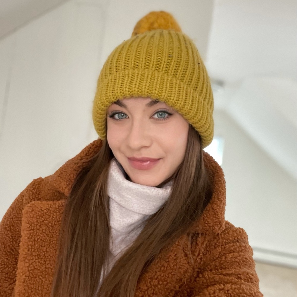 Meet your Posher, Hannah